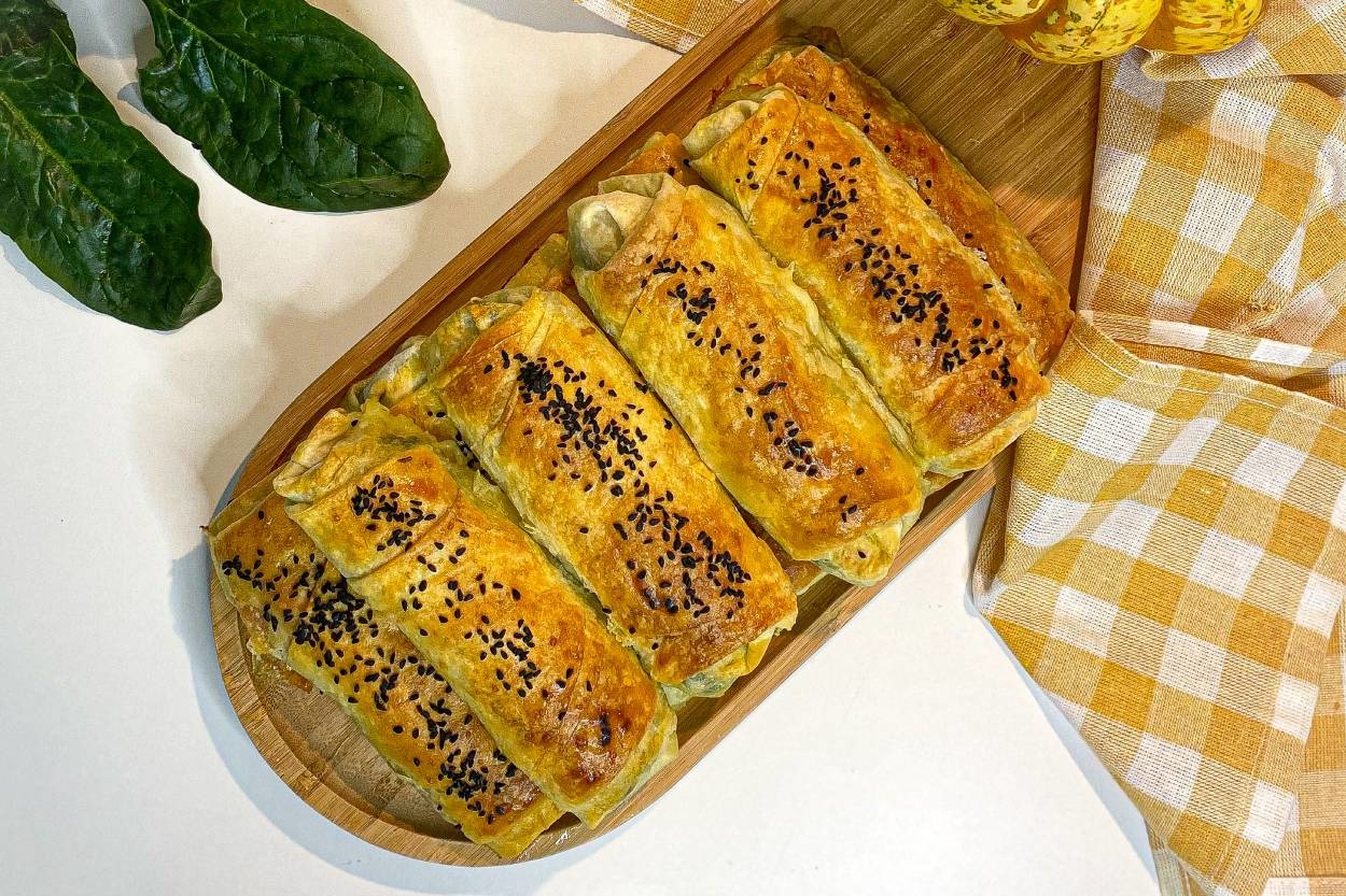 Sıcakken Yemeli: Ispanaklı Börek