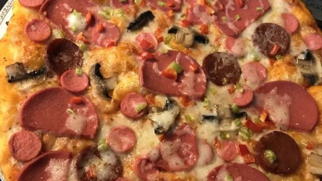 Sokak Lezzeti Tadında: Karışık Ev Pizzası