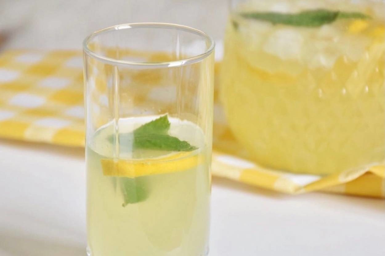 Ferah Tadıyla: Ev Yapımı Limonata