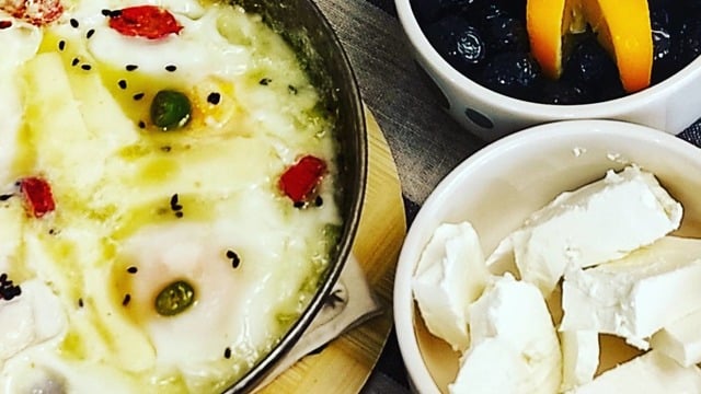 Bakır Sahanda: Biberli Kaşarlı Yumurta
