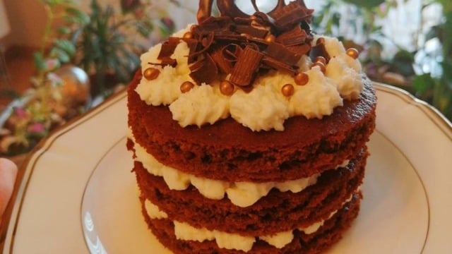 Doğum Günlerine: Rafine Şekersiz Pasta