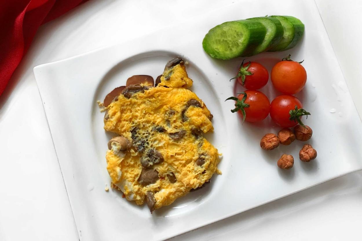 Sabah Kahvaltılarına: Mantarlı Omlet