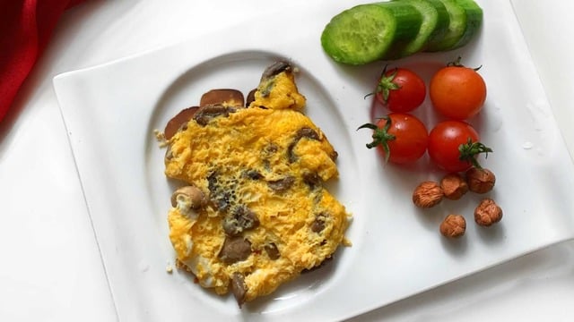 Sabah Kahvaltılarına: Mantarlı Omlet