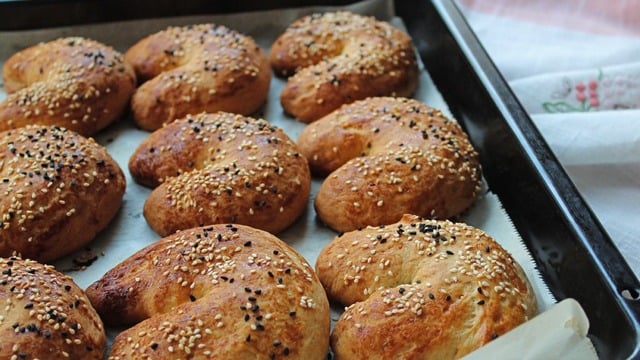 Yok Böyle Yumuşaklık: Sodalı Ay Poğaça