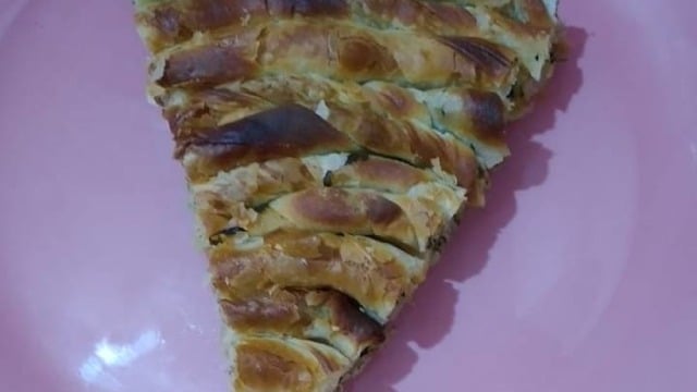 Açması Basit: El Açması Çıtır Ispanaklı Börek
