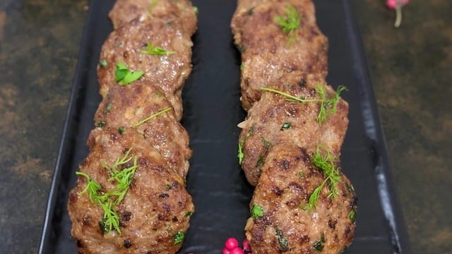 Ekmek Arası da Olur: Kolay Anne Köftesi