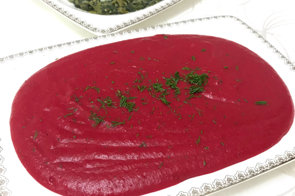 Pürüzsüz Dokulu: Pancarlı Patates Püresi