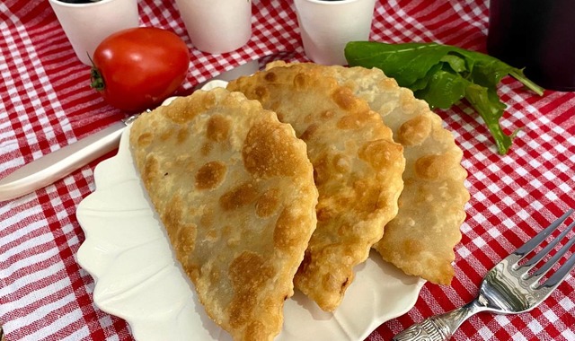 Puf Puf Kabarır: Çiğ Börek (Çibörek)