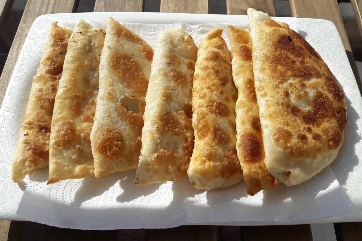 Mutfağa Kadar Buyurun: Çiğ Börek (Çibörek)