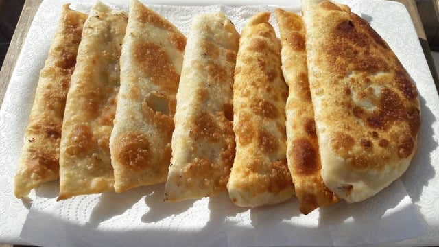 Mutfağa Kadar Buyurun: Çiğ Börek (Çibörek)