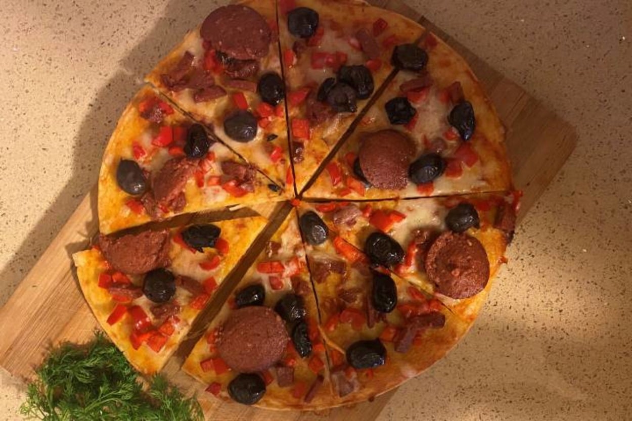 Efsane Lezzet: Pankek Hamuruyla Pizza