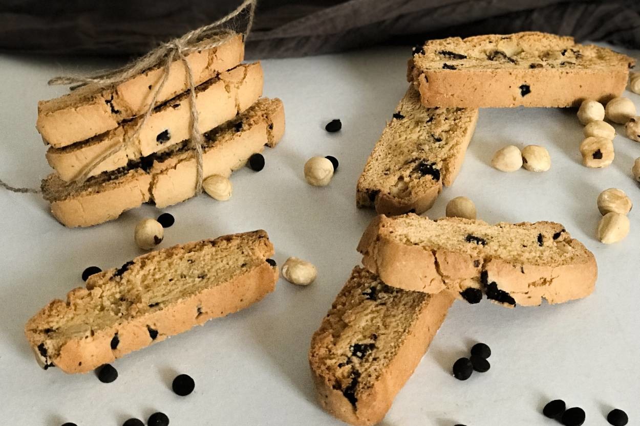 Kıtır Kıtır: Çikolatalı Fındıklı Selanik Gevreği (Biscotti)