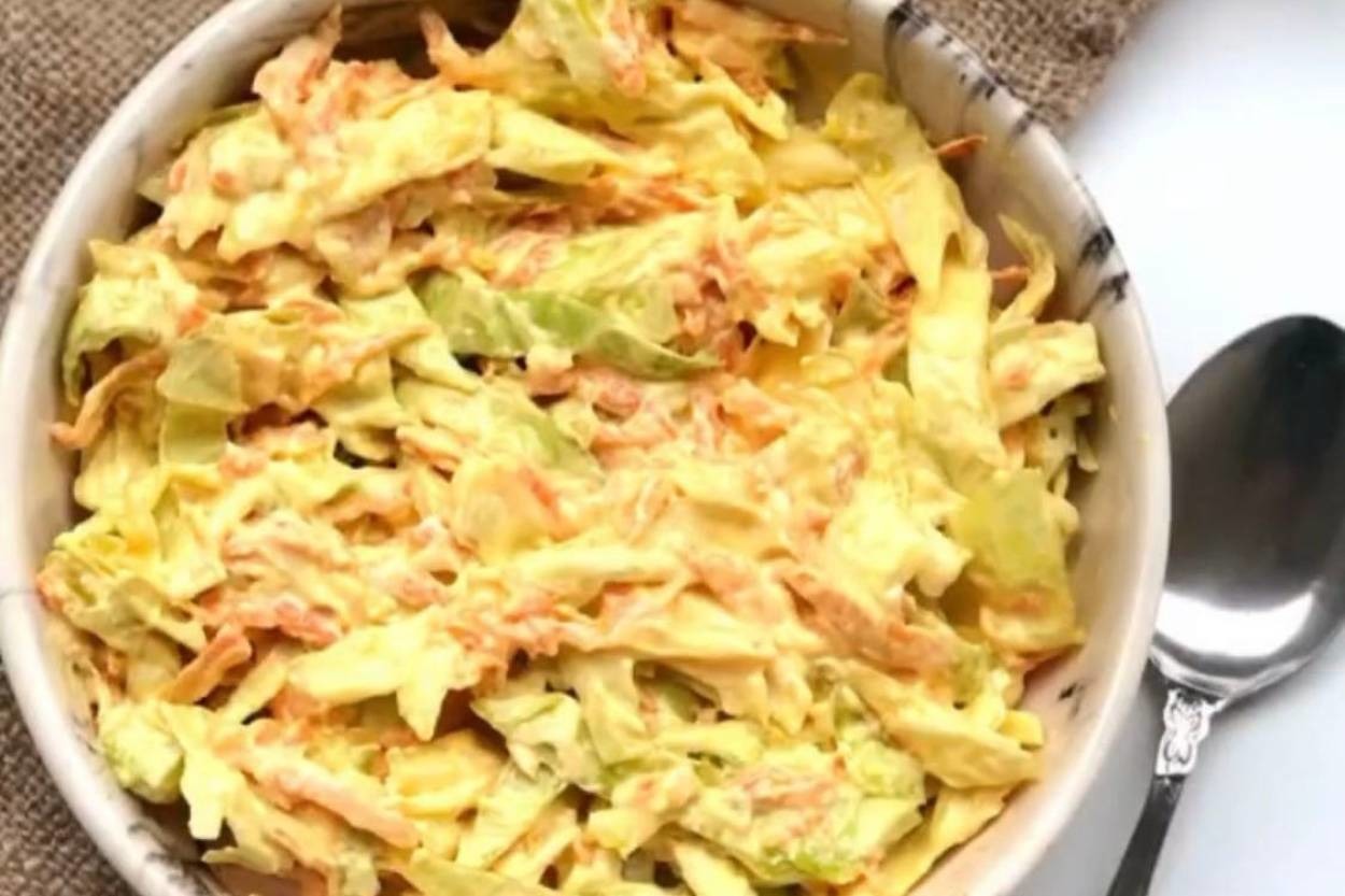 Kışın Favorisi: Coleslaw Salata