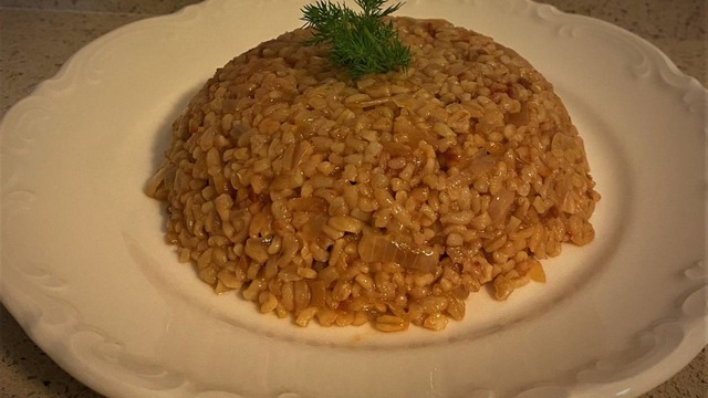 Tamamlayıcı Lezzet: Kebap Yanı Pilavı