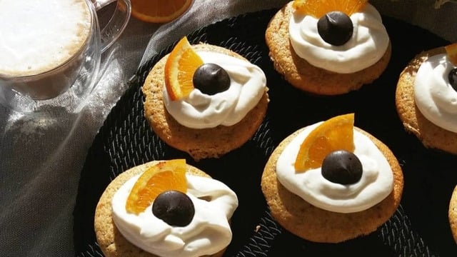 Üstelik Rafine Şekersiz: Portakallı Bitterli Muffin