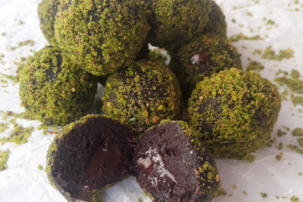 Lokmalık Lezzet: Antep Fıstıklı Trüf