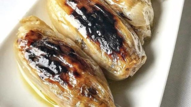 Zeytinyağlıların En Farklısı: Soğan Dolması