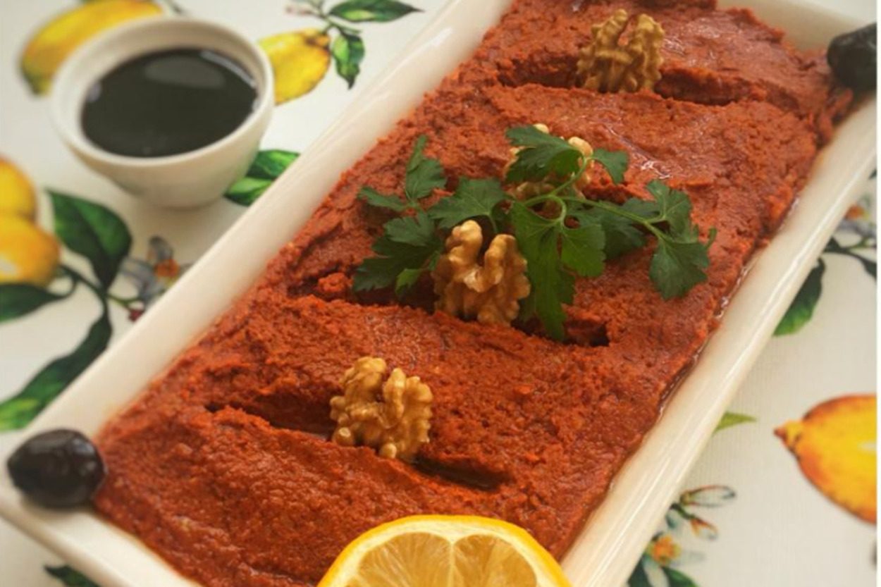 Her Öğünde Yer Bulur: Muhammara