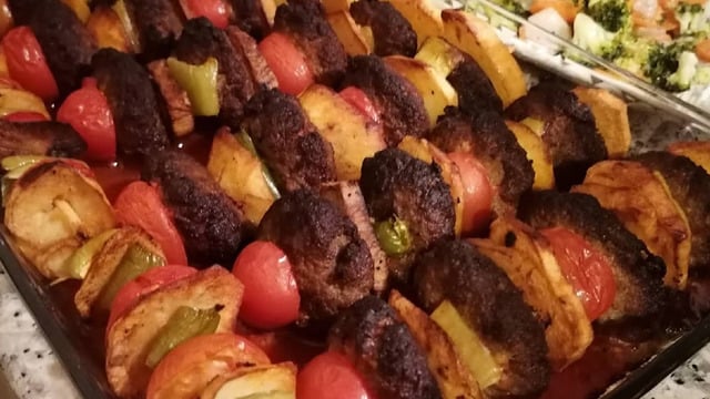 Mideler Bayram Etsin: Çöp Şiş Kebap