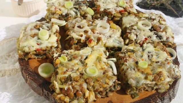 Böylesi Yok: Unsuz Sebzeli Mercimek Böreği