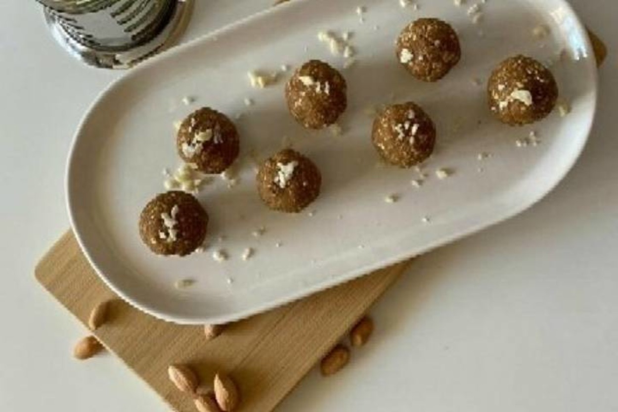 Çay Saatlerine: Yulaf Unlu Fit Toplar