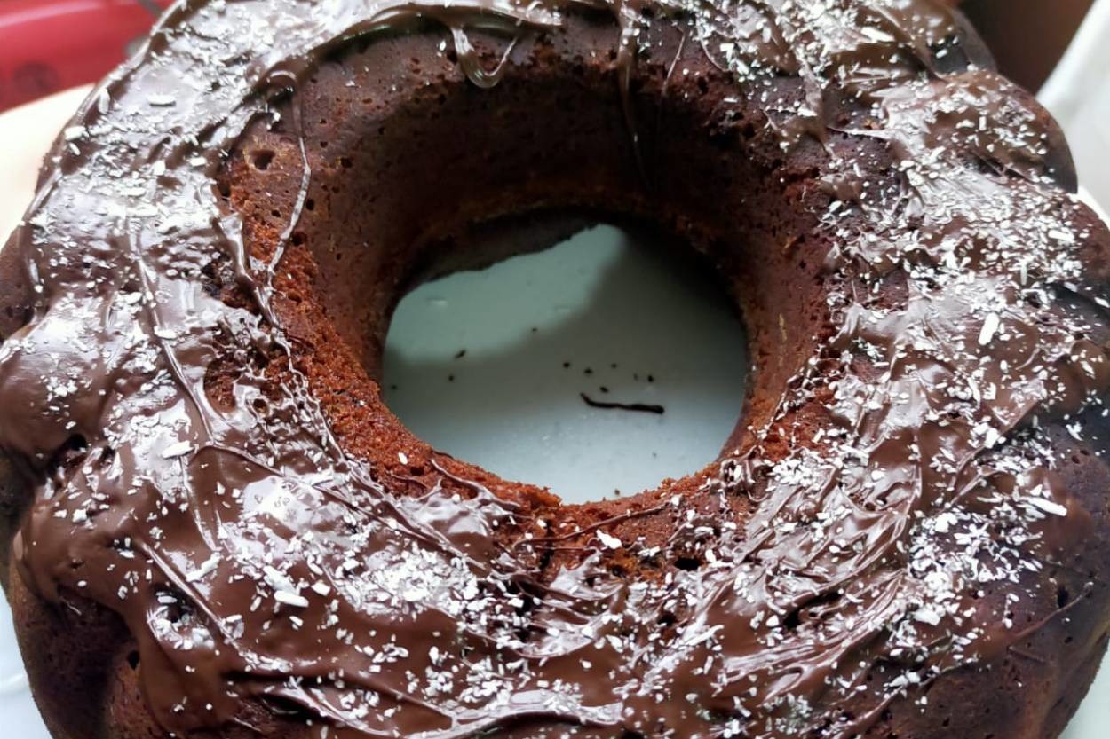 Dillere Destan: Kakaolu Fındıklı Kek