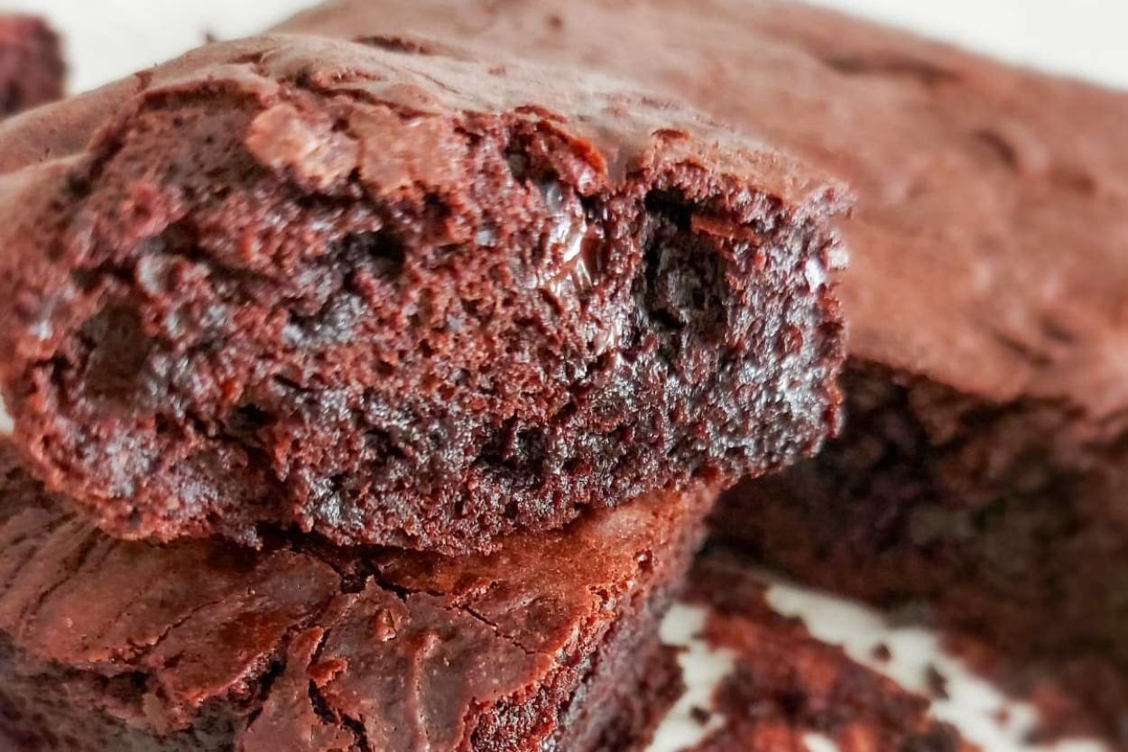Zahmetsiz Lezzet: Bol Çikolatalı Çıtır Brownie