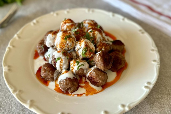 Yoğurtlu Köfte Tarifi