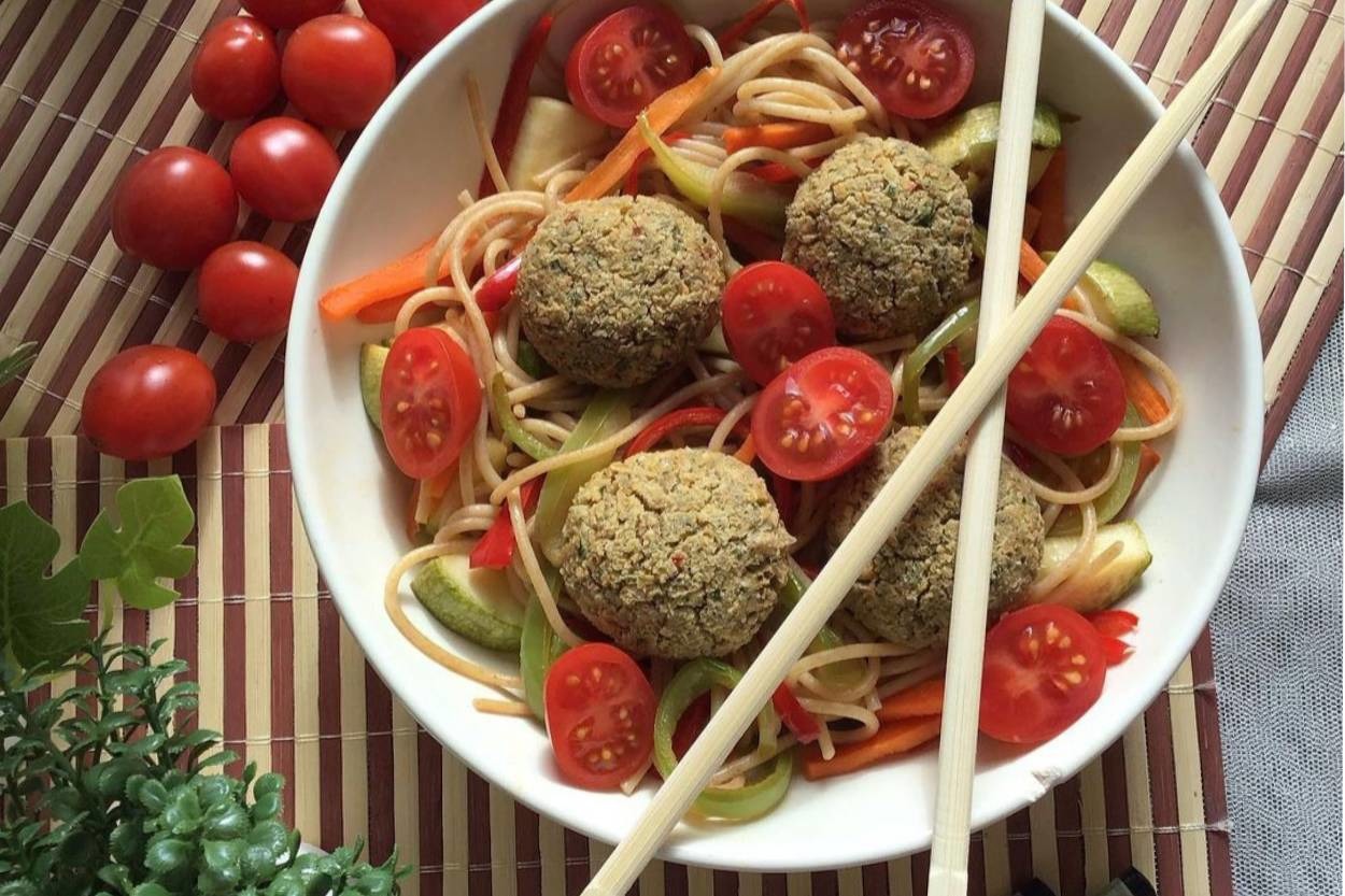 Tok Tutan Kase: Sebzeli Falafelli Spagetti