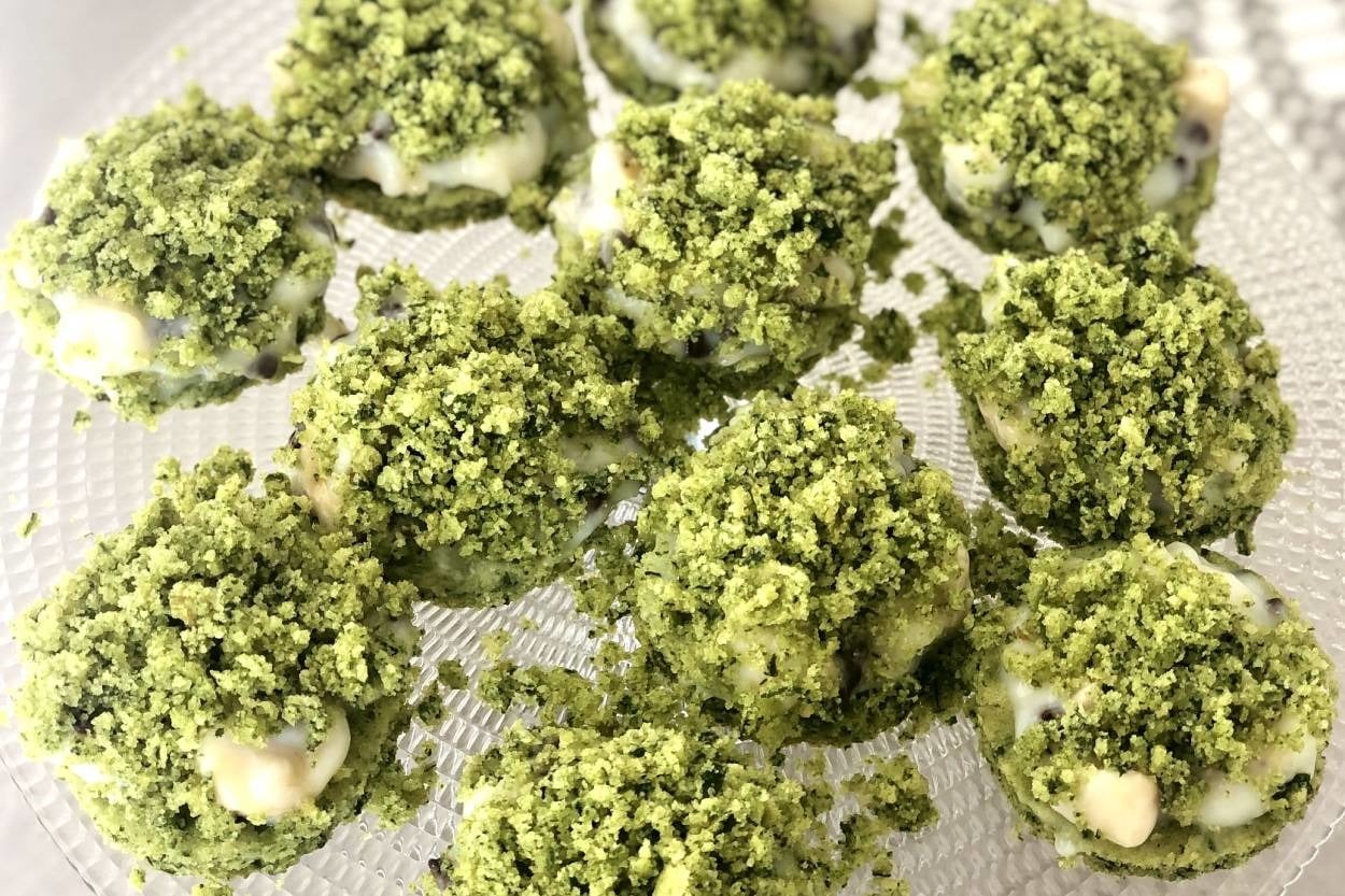 Çocukluğunuza Götürür: Ispanaklı Mini Köstebek Pasta