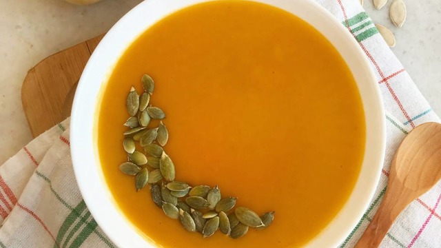 Kışa En Çok Yakışan: Pratik Bal Kabağı Çorbası