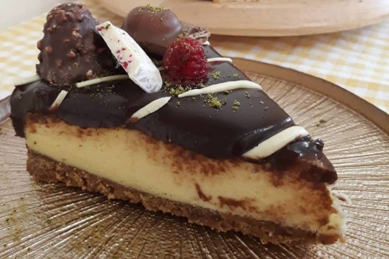 Dilim Dilim Yenecek: Çikolatalı Pratik Cheesecake