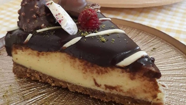Dilim Dilim Yenecek: Çikolatalı Pratik Cheesecake