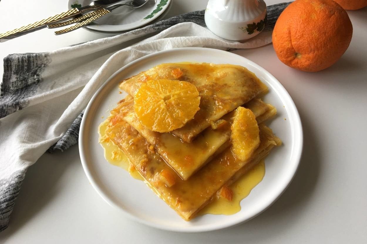 Karamelize Tadıyla: Krep Suzette (Crepes Suzette)