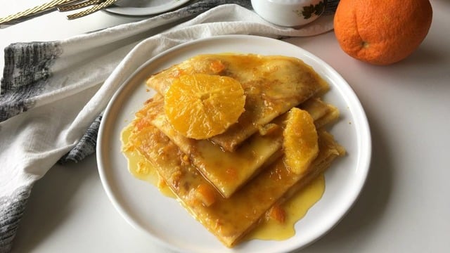 Karamelize Tadıyla: Krep Suzette (Crepes Suzette)