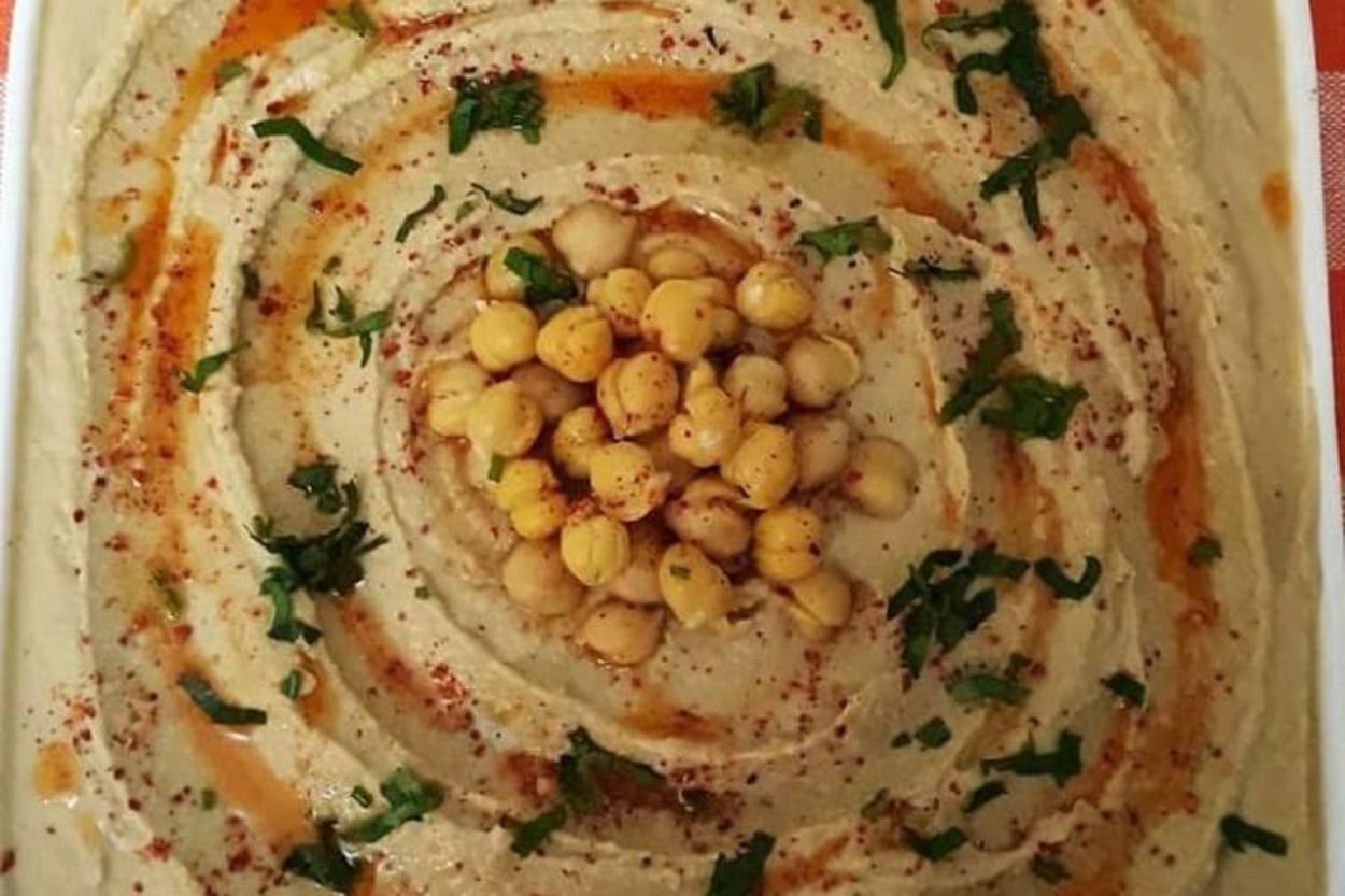 Çok Lezzetli Bol Proteinli: Pratik Humus