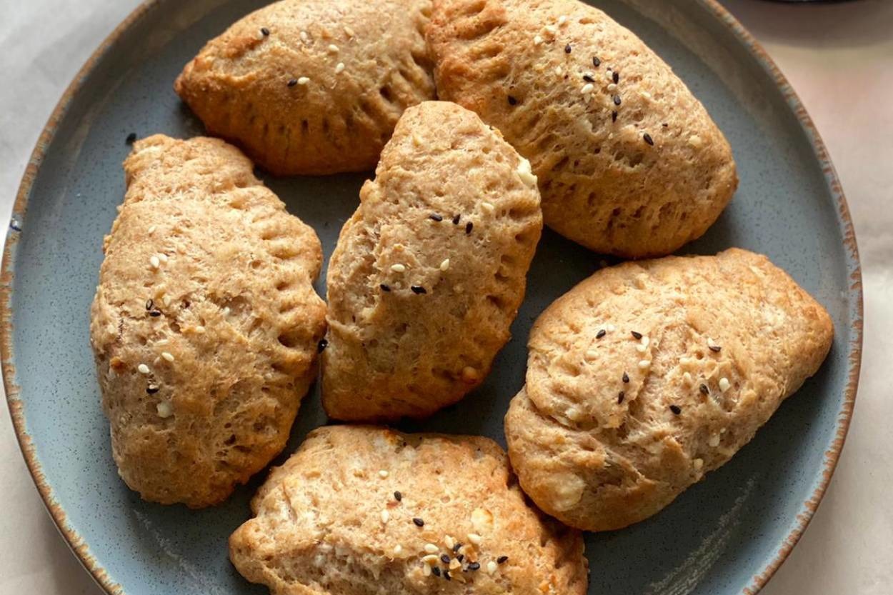 İçi Peynirli: Tam Buğday Unlu Fit Poğaça