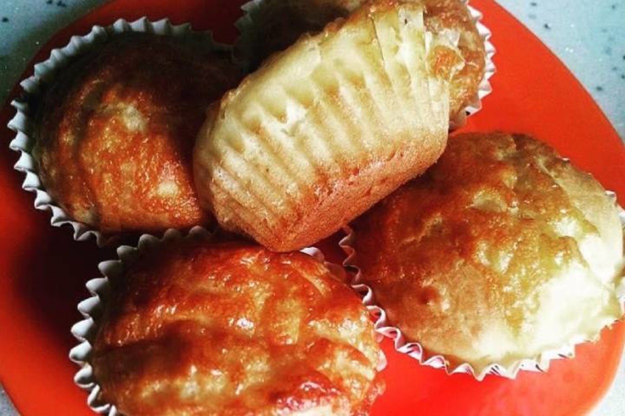Tuzlu Kek Sevenlere: Peynirli Kolay Muffin