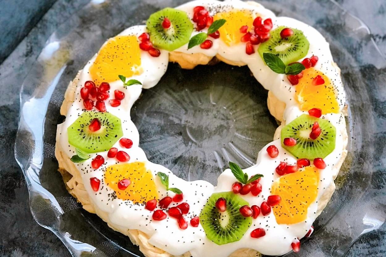 Davet Sofralarınıza: Pavlova