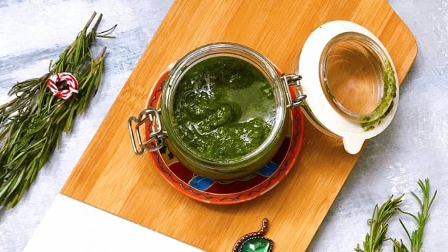 İtalyan Yemeklerinde Çok Sık Kullanılan: Orijinal Pesto Sos