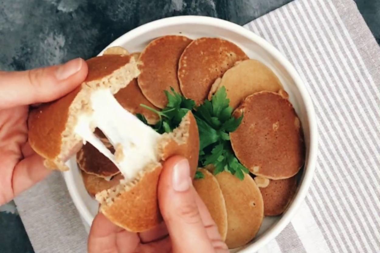 Sabah Kahvaltınızın Vazgeçilmezi Olacak: Kaşarlı Fit Pancake