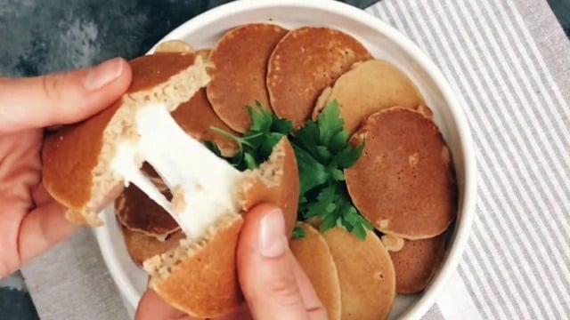Sabah Kahvaltınızın Vazgeçilmezi Olacak: Kaşarlı Fit Pancake