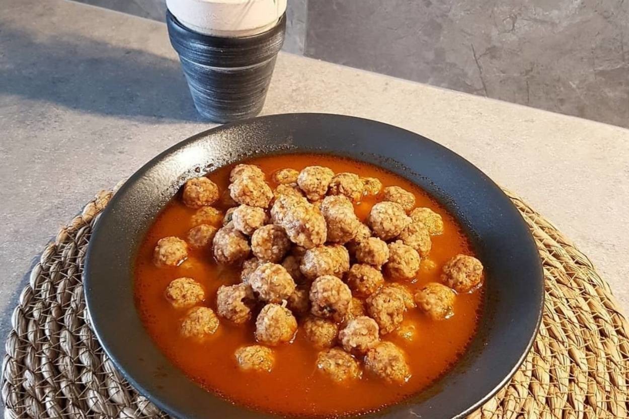 Dağılmayan Lezzetiyle: Sulu Köfte