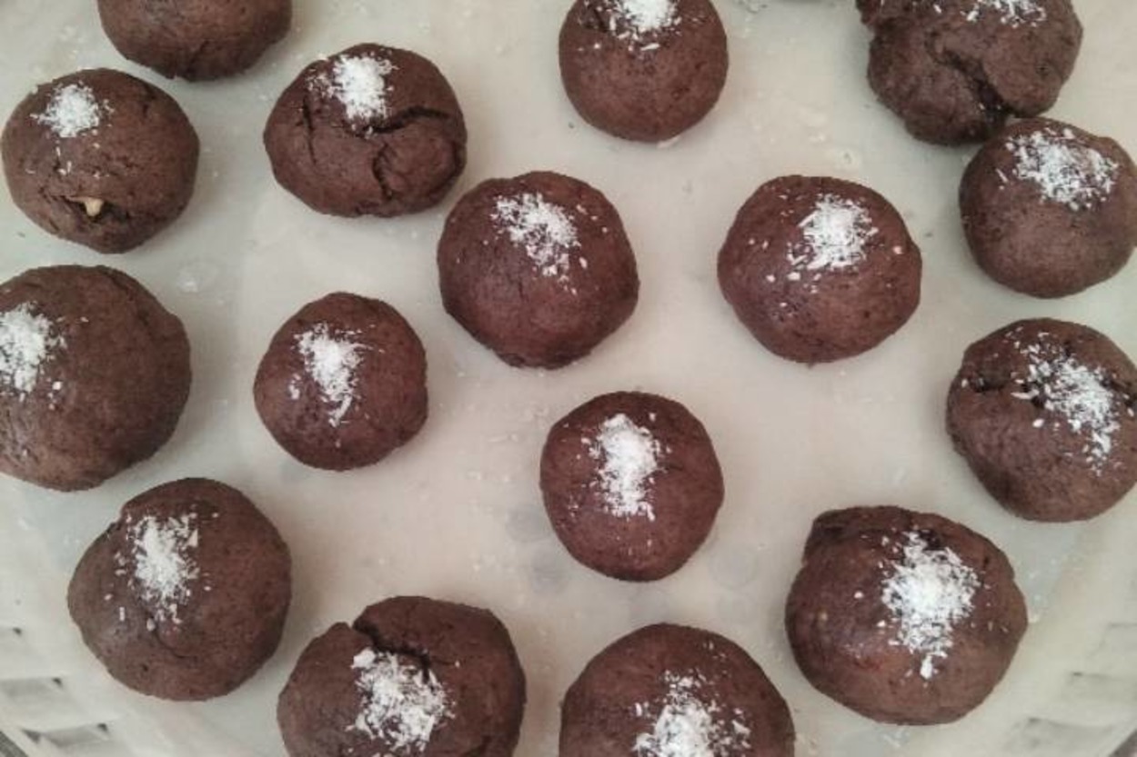 Yapımı Çok Kolay: Cevizli Brownie Kurabiye