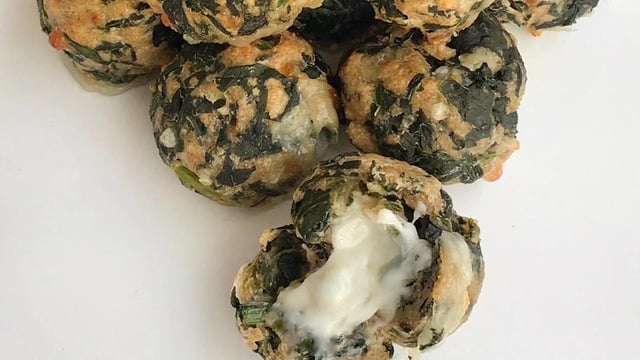 Çocukların Seveceği: Kaşarlı Ispanak Topları