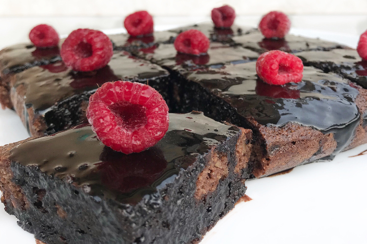 Yumuşacık Dokulu: Şekersiz Brownie
