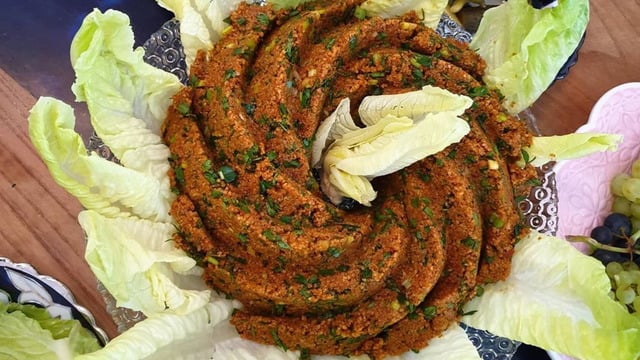 Adana'dan Misler Gibi: Kek Kalıbında Kısır