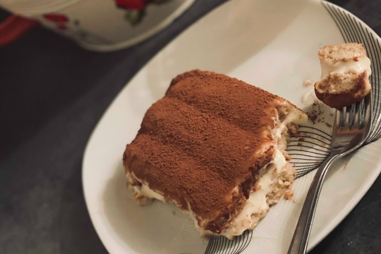 Mis Gibi Kahve Kokar: Tepside Tiramisu