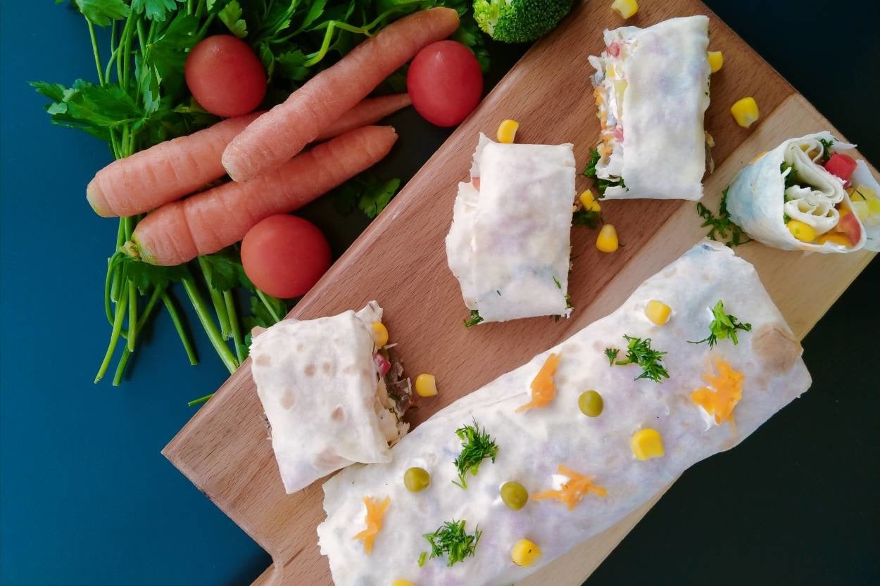 Herkes Tadına Bayılacak: Yufkalı Rulo Salata
