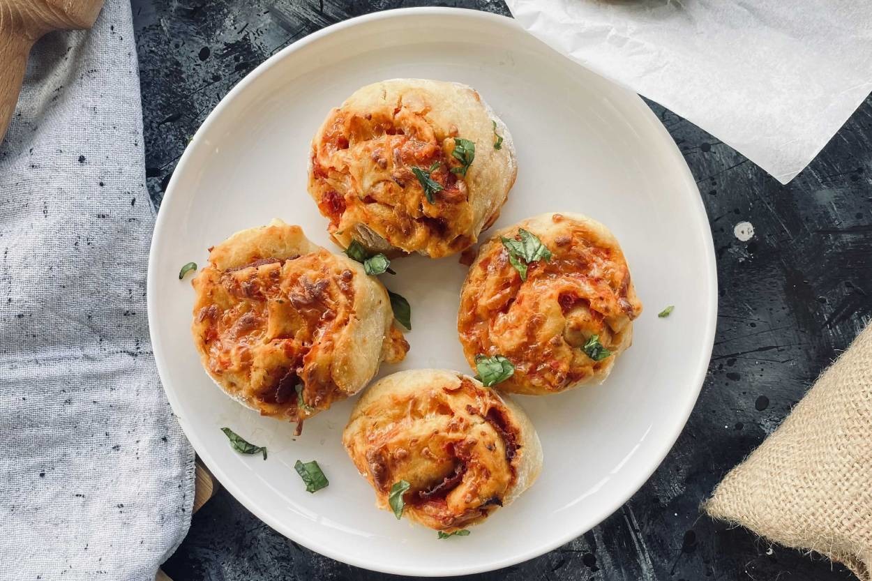 Baş Döndüren Lezzet: Pizza Rolls